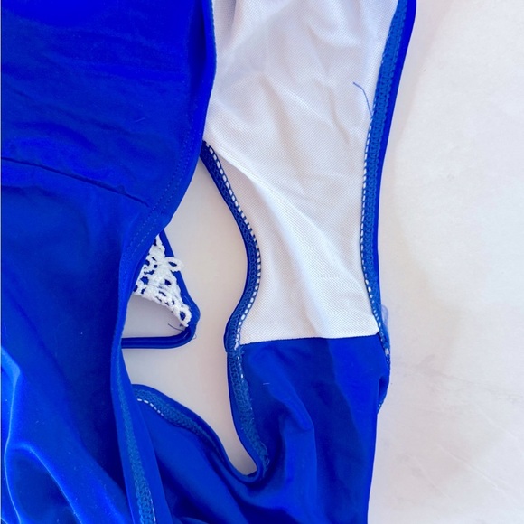 Royal Blue Lace One Piece Women’s Swimsuit NWOT - Picture 7 of 8